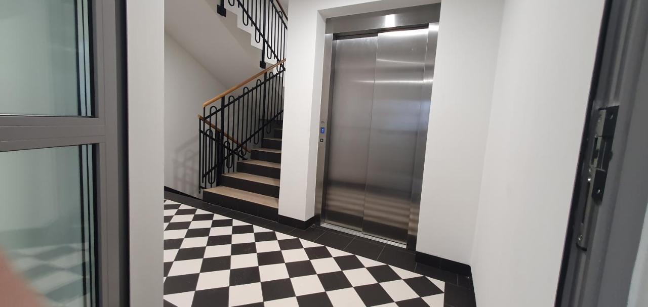 Fly_To_Cracow_12 Apartment คราคูฟ ภายนอก รูปภาพ